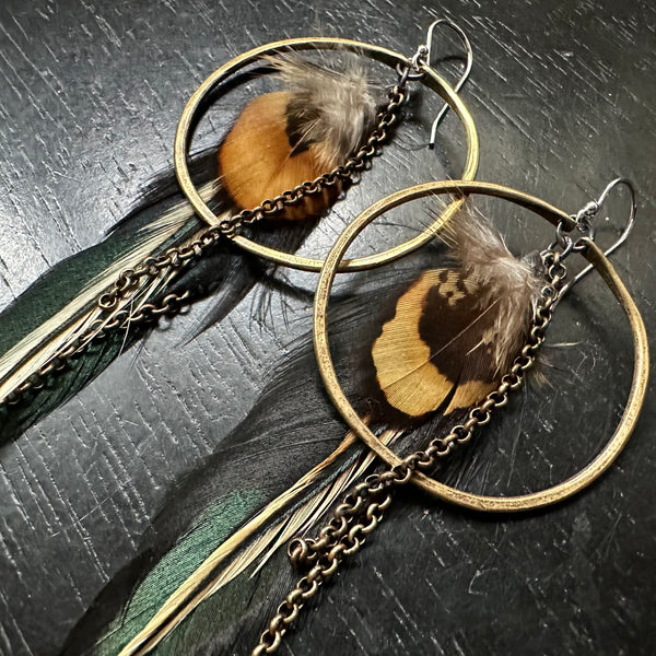 FEATHER EARRINGS- Medium Brass Hoops, Iridescent Base, Fluffy Tan/Cream accent feathers and chains