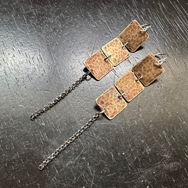 Small "Minecraft" linked squares with Silver Chains