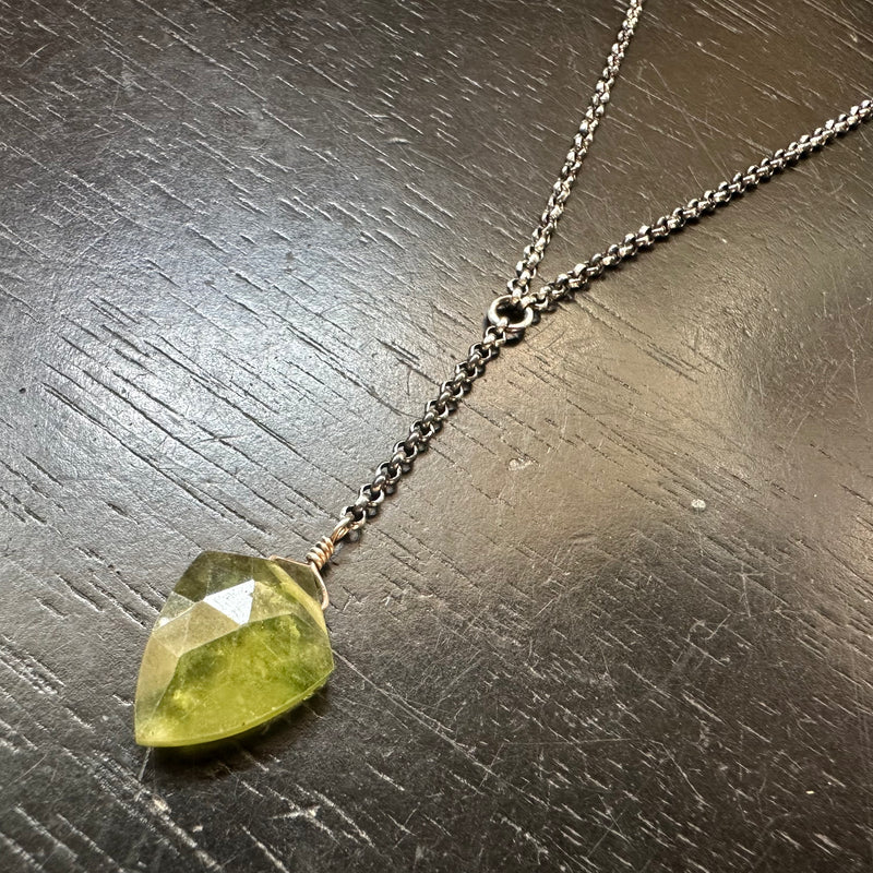 NEW! Faceted SHIELD-SHAPED PROTECTIVE PERIDOT Sterling Silver "Y" Necklace