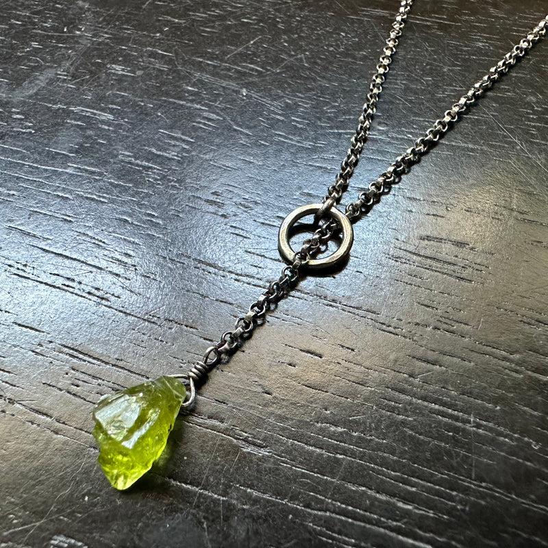 "LARIAT" STYLE Necklace: Adj. Silver CHAIN With RAW PERIDOT (AUGUST BIRTHSTONE)