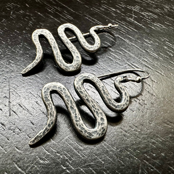 Snake Earrings - Silver