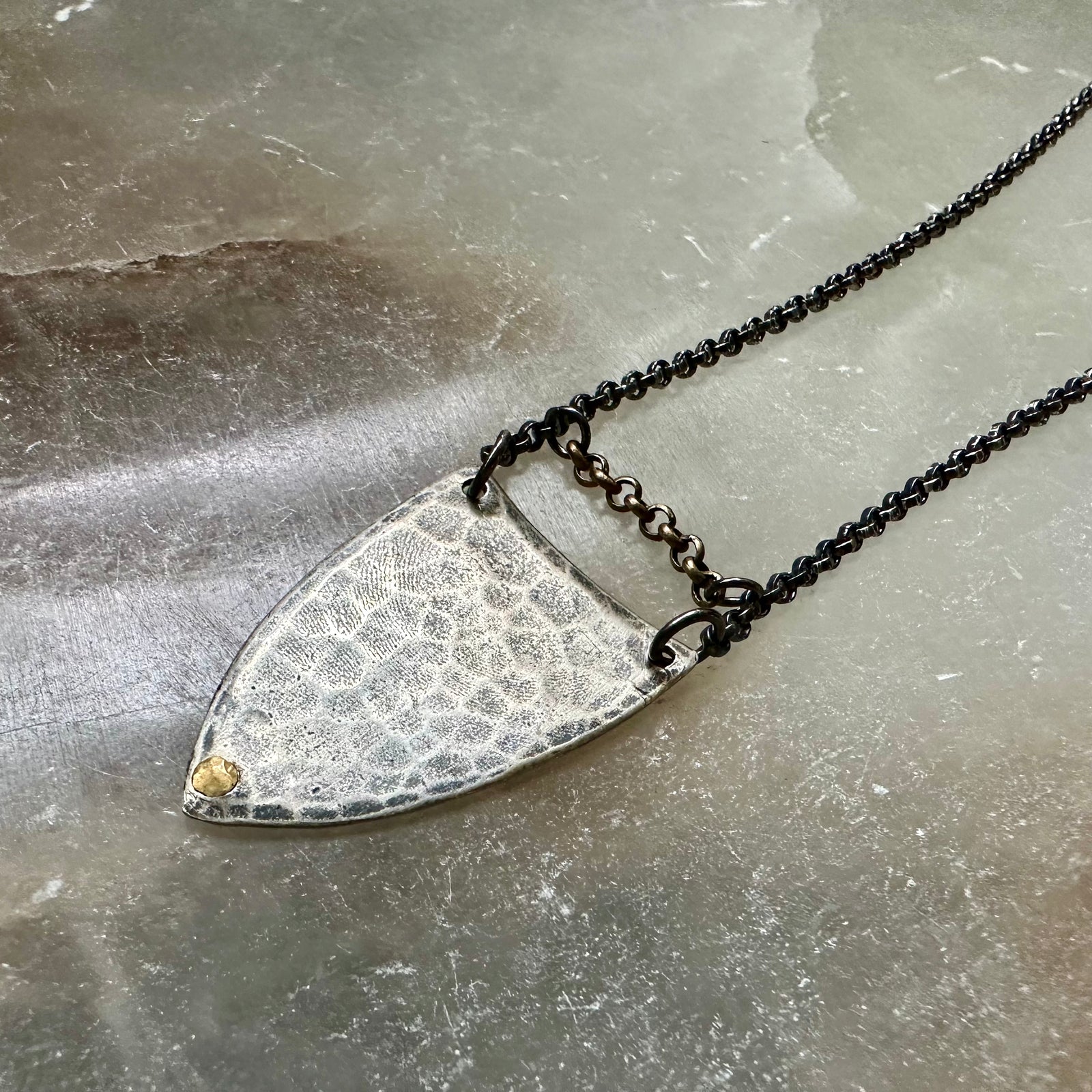 アクセサリー shermer necklace IMG_5379_1600x.heic?v=1742262112