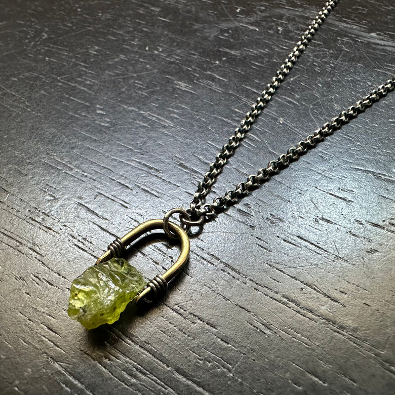 AUGUST PERIDOT Tiny Taliswoman Necklace