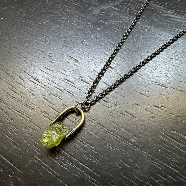 AUGUST PERIDOT Tiny Taliswoman Necklace