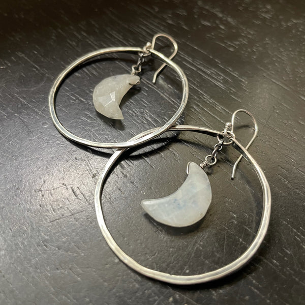 INCREDIBLE FACETED CRESCENT MOONS in MEDIUM SILVER Hoops - 10 Crystal Options