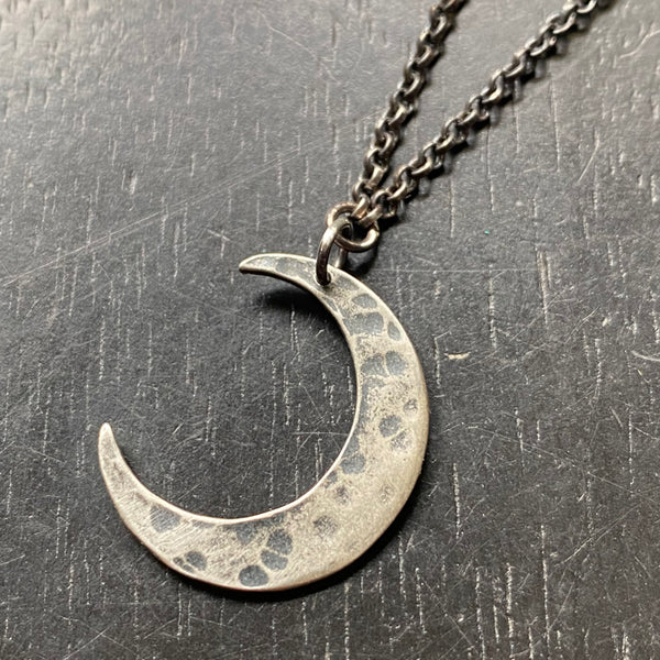 Carved Sterling Silver Crescent Moon ("LUNAROMA"-style) 18"/20" Silver Necklace