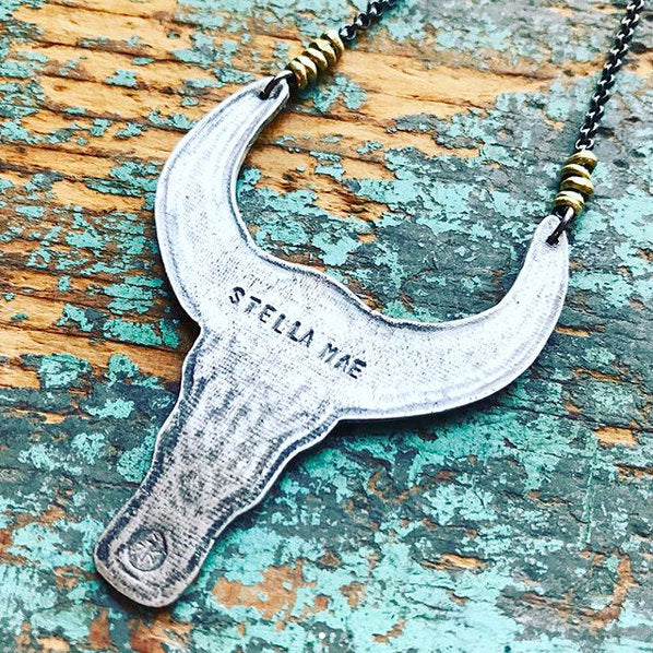 KAHN MAN: LARGE Sterling Silver Esmeralda Bull Pendant on Silver chain necklace